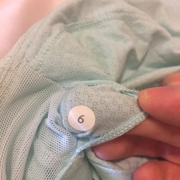 Lululemon soul yoga workout tank top size 6 - Picture 5 of 5